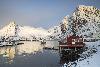 ... les 'rorbu' ou maisons de p�cheurs, rouges comme il se doit ...