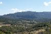 Environs de Maisons : sur la cr�te, on aper�oit les premi�res �oliennes ...