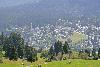 Flims, situ� dans l�espace linguistique et culturel rh�to-roman de la Surselva dans le canton des Grisons, se trouve sur un plateau ensoleill� surplombant les Gorges du Rhin.