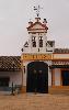 ... Toutes sont ferm�es en janvier, le village ressemblant alors � un village fant�me.